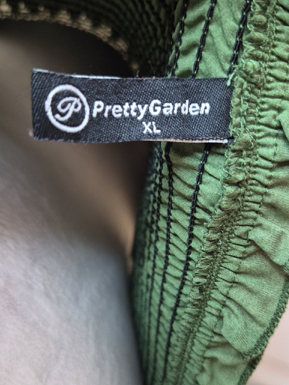 Pretty Garden Green Smocked Maxi Dress with White Print Size XL - Picture 2 of 10